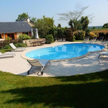 3 Self-Contained Gites With Pool And Games Room Saint-Georges-de-Noisne Exterior foto