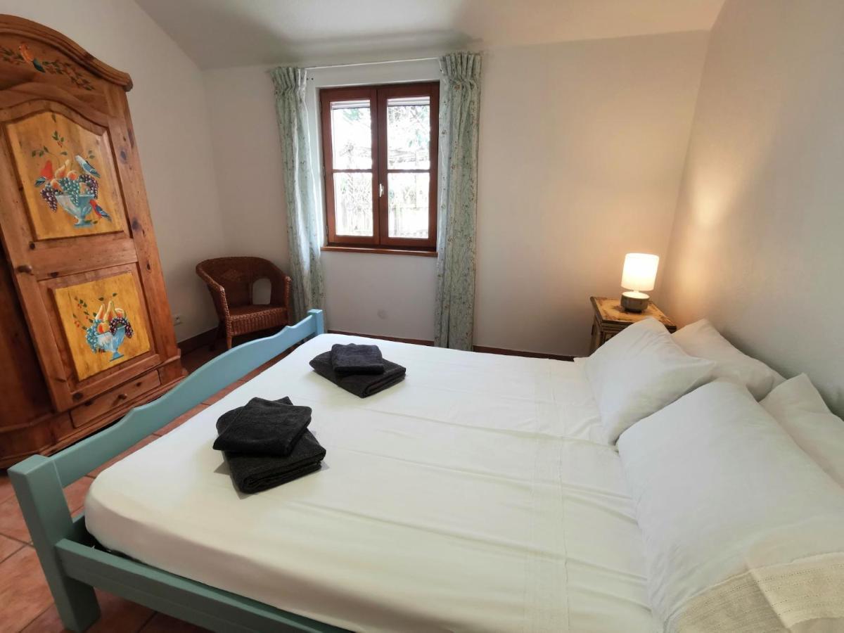 3 Self-Contained Gites With Pool And Games Room Saint-Georges-de-Noisne Exterior foto