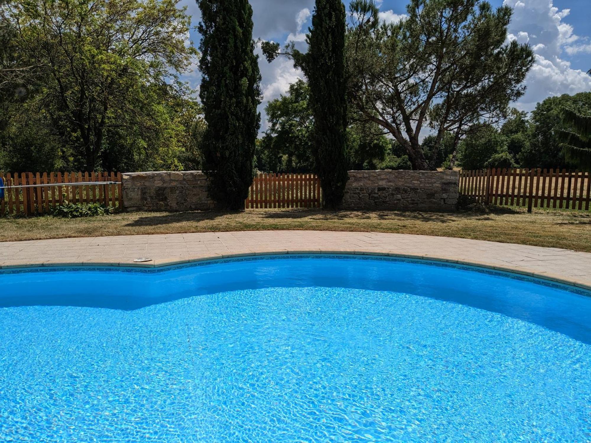 3 Self-Contained Gites With Pool And Games Room Saint-Georges-de-Noisne Exterior foto